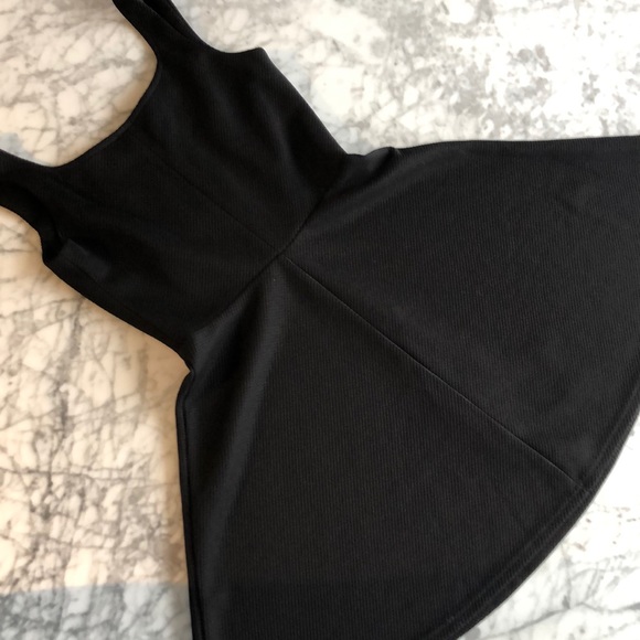 NWOT Forever 21 Dress - Picture 6 of 6